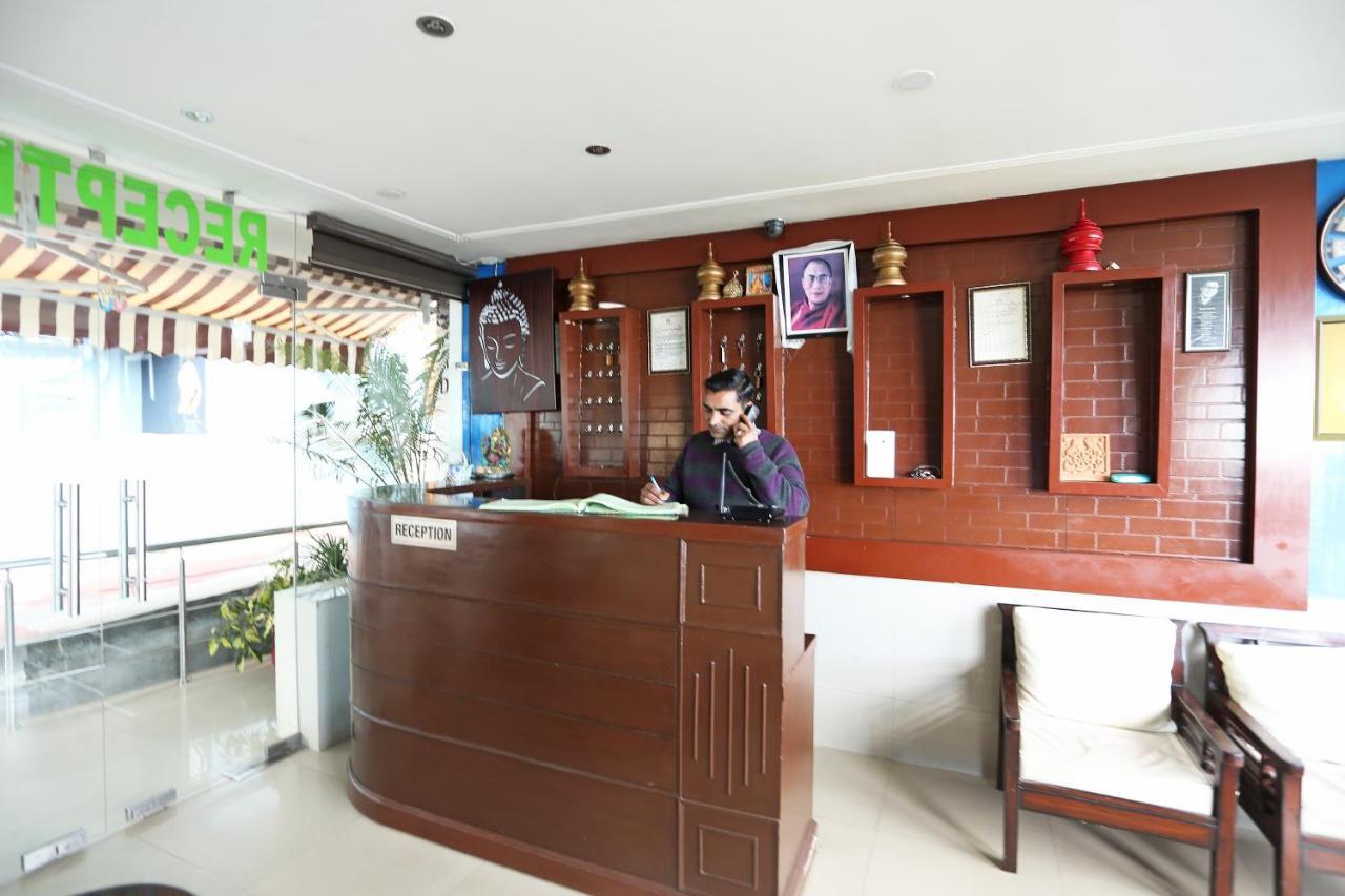 Oyo 35461 Deodar Villa ดารัมซาลา ภายนอก รูปภาพ